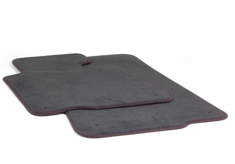 Juego de alfombrillas de velours antracita OEM 51477007313 para BMW Serie 3 E46 Convertible (11/1998 - 08/2006). Original BMW.