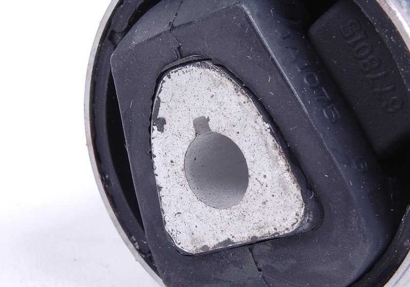 SUPENSION SILENTBLOCK RÉSBILLE OEM 31106778015 pour BMW E70, E71, E72. Compatible avec X5 et X6 (modèles: E70 3.0D, 3.0SD, 3.0SI, 4.8i, xDrive30d). Pièce BMW originale.