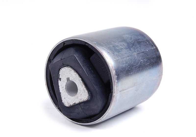 SUPENSION SILENTBLOCK RÉSBILLE OEM 31106778015 pour BMW E70, E71, E72. Compatible avec X5 et X6 (modèles: E70 3.0D, 3.0SD, 3.0SI, 4.8i, xDrive30d). Pièce BMW originale.