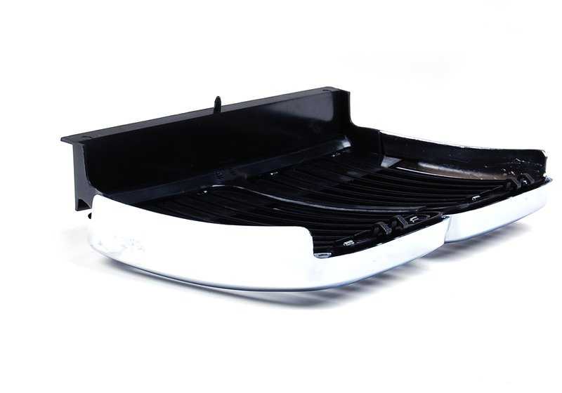 Rejilla central OEM 51131884350 para BMW E30. Original BMW.