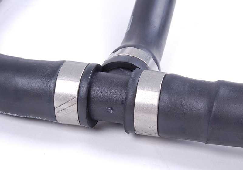 Tubo de admisión de aire OEM 11611306972 para BMW E28, E24, E23. Pieza original BMW.