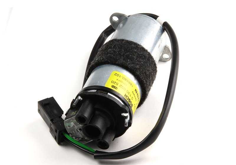 Motor eléctrico ajuste respaldo OEM 67318353226 para BMW E36 (3er Serie). Compatible con asientos delanteros deportivos y con regulación eléctrica. Original BMW.