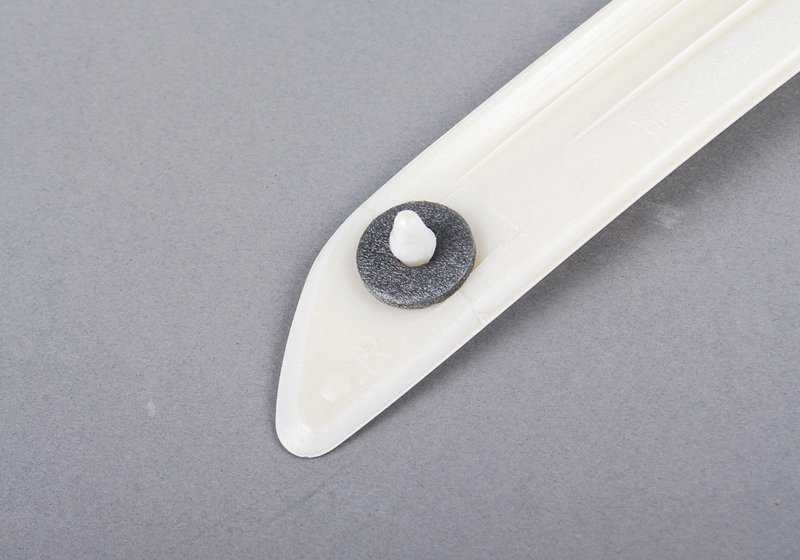 Listones embellecedores protectores laterales para BMW E46 Coupe y Cabrio. Original BMW