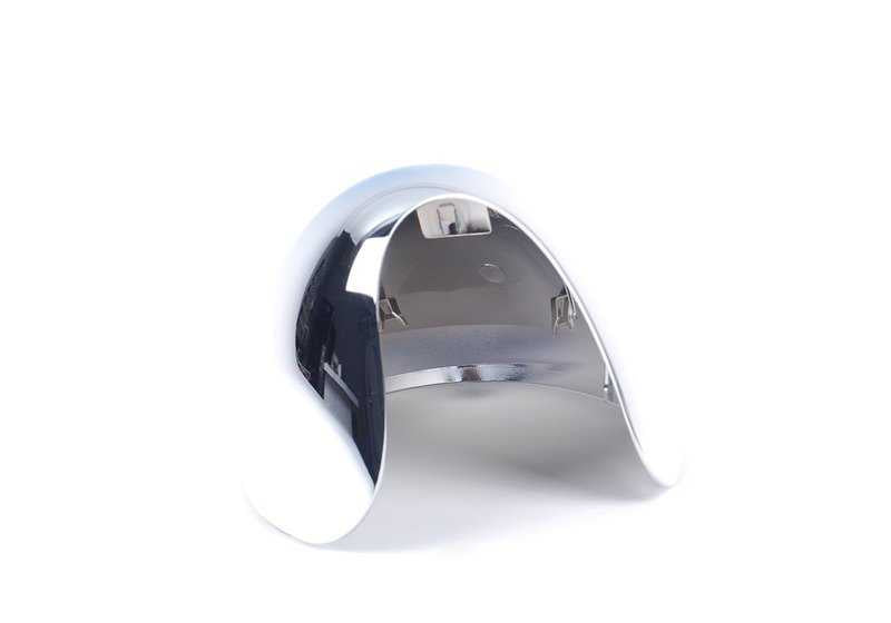 Cubierta izquierda de espejo retrovisor cromada OEM 51167123293 para MINI R50, R52, R53. Recambio original MINI. Ideal para sustituir tapa espejo dañada o personalizar con acabado en cromo.