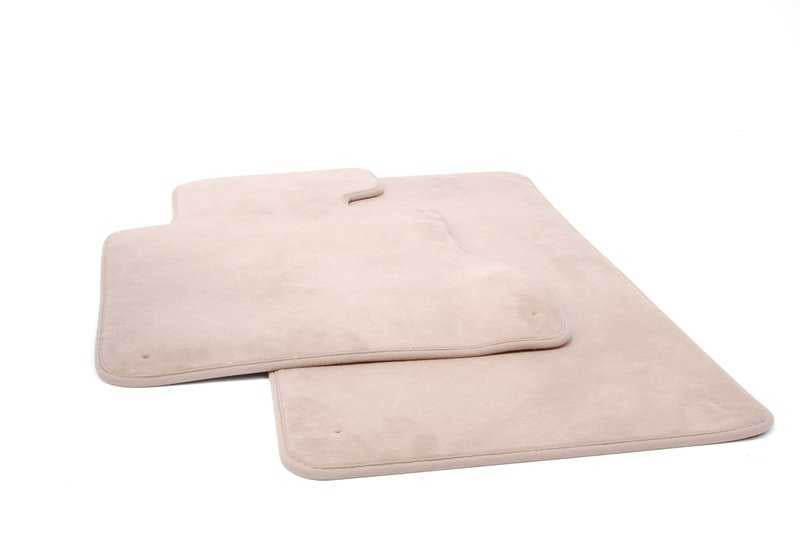 Alfombrillas exteriores velours beige OEM 51478266754 para BMW Serie 3 E46 (325i xDrive, 330d xDrive). Original BMW.