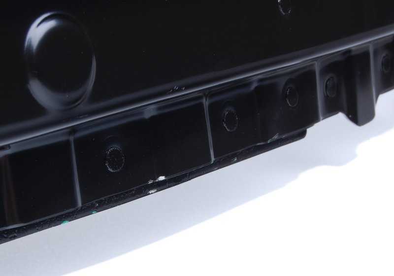 Guardabarros delantero derecho OEM 41117120872 para BMW E63 y E64 (630i con motores N52 y N53, cambio manual o automático, tracción trasera, 2004-2010). Original BMW.