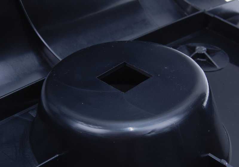 Cubierta derecha OEM 51478119236 para BMW E36. Original BMW.
