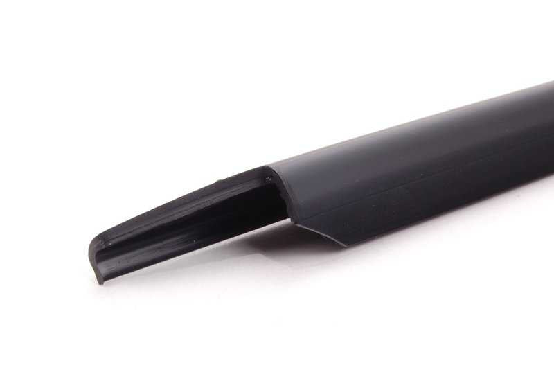 Recubrimiento izquierdo OEM 51311967337 para BMW Serie 3 E30 316i, 318i, 320i. Original BMW.
