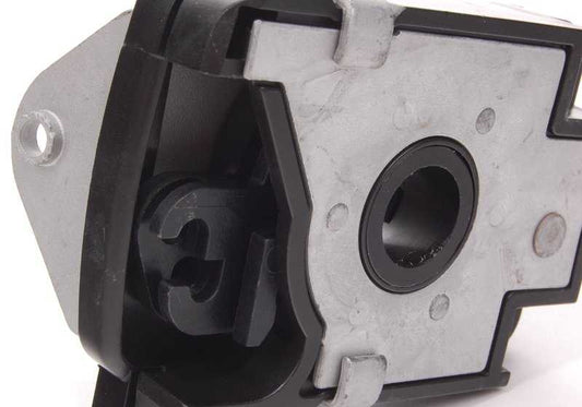 Cierre inferior del capó delantero OEM 51238203862 para BMW E46, E39, E53. Pieza original BMW para asegurar el cierre correcto del capó. Repuesto ideal si el capó no encaja o no cierra bien.