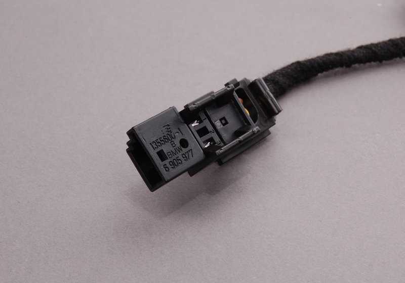 Elemento calefactable para soporte de muslo OEM 64117138803 para BMW E81, E82, E87, E88, E90, E91, E92, E84. Original BMW.