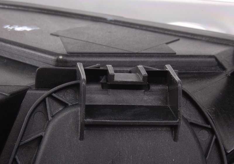 Faro delantero izquierdo Xenón AHL OEM 63127186815 para BMW E63, E64. Original BMW.