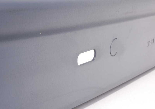 Pargolpes da frente direita preparada OEM 51111961868 para BMW E28. BMW original.