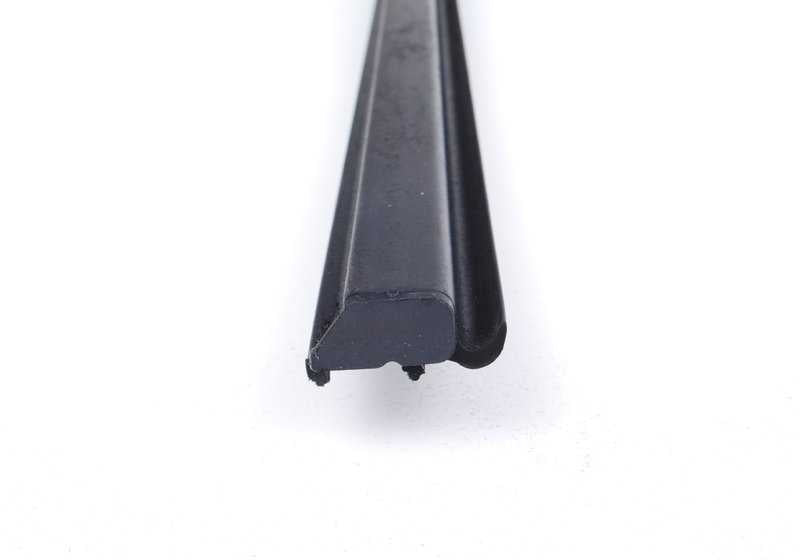 Tapa interior derecha de ventana OEM 51367026390 para BMW E46. Original BMW.