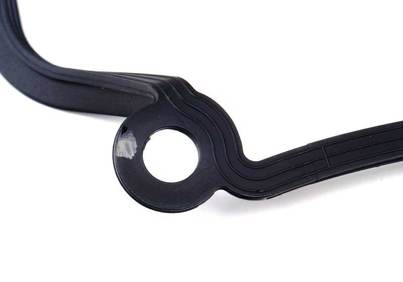 Junta perfilada OEM 11127515647 para BMW Serie 7 E65 y E66 760i y 760Li con motor N73. Compatible con cilindros 1 a 6. Original BMW.