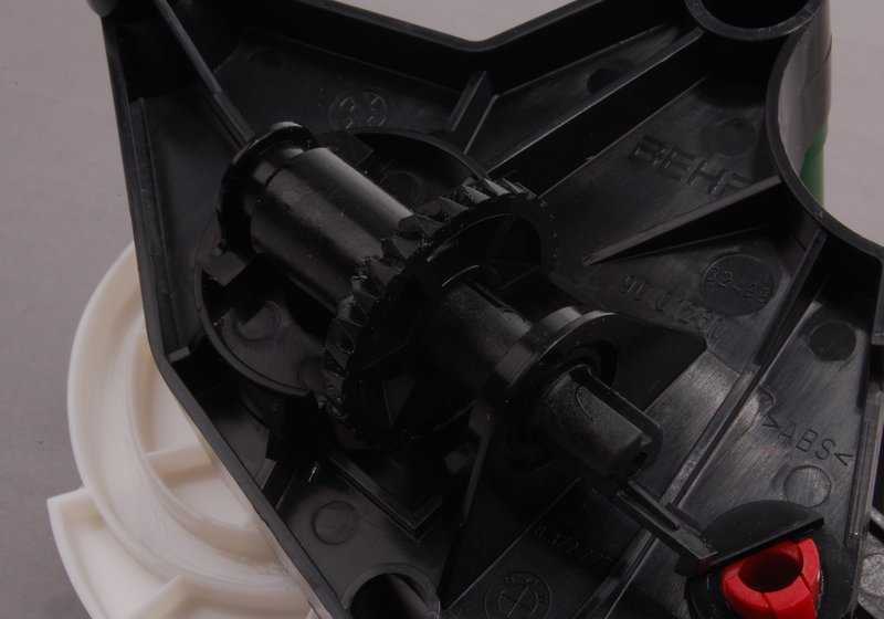 Engranaje calefacción OEM 64118372777 para BMW Serie 3 E46, 316i M43. Original BMW.