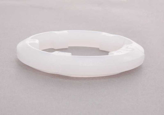 Subjektring für BMW E34, E24, E32, E38 (OEM 37121134899). Original BMW.