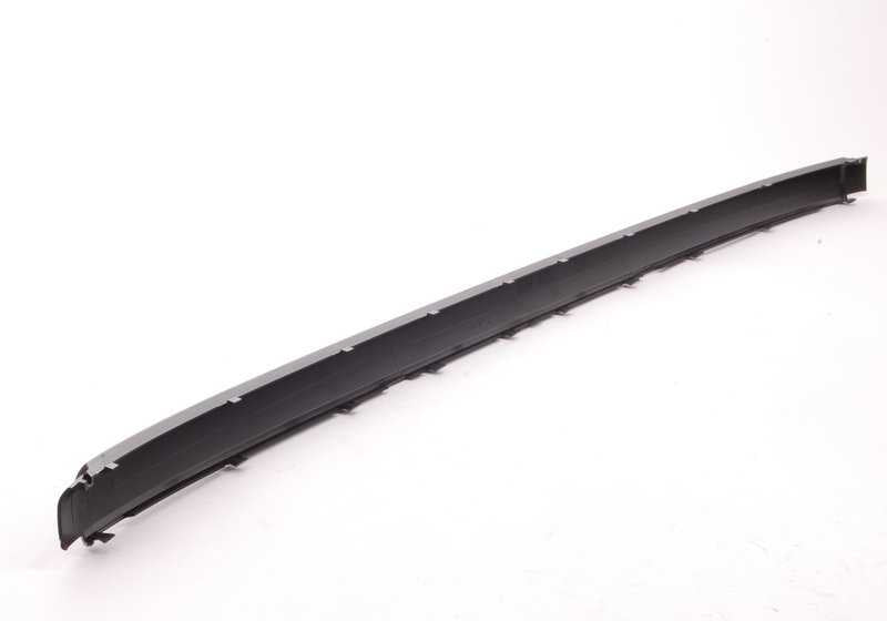 Moldura central paragolpes trasero OEM 51127030605 para BMW Serie 3 E46. Original BMW.