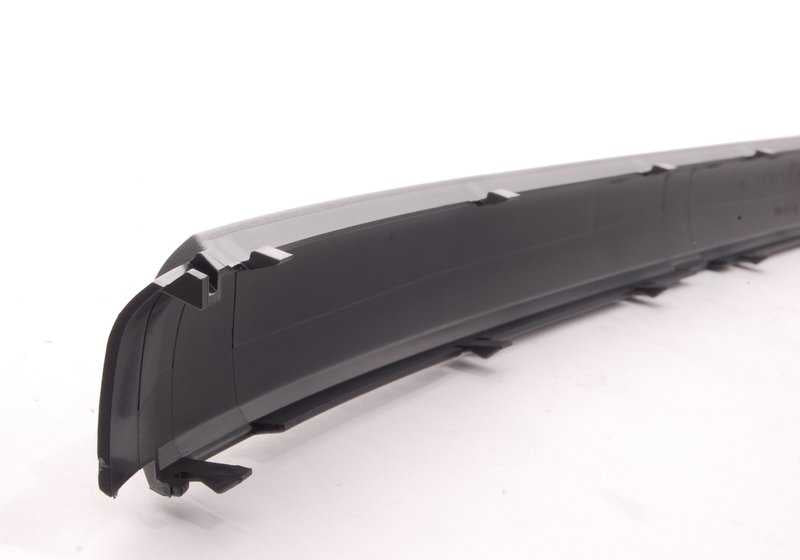 Moldura central paragolpes trasero OEM 51127030605 para BMW Serie 3 E46. Original BMW.