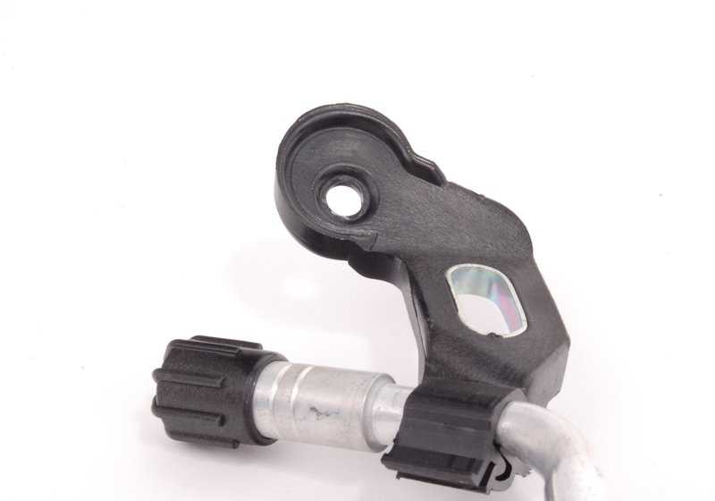 Tubería de aspiración del evaporador al compresor OEM 64536923956 para BMW E46. Original BMW.