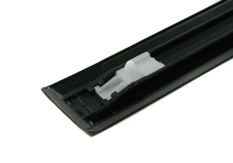 Moldura protectora para puerta trasera izquierda para BMW E34 (OEM 51131934181). Original BMW