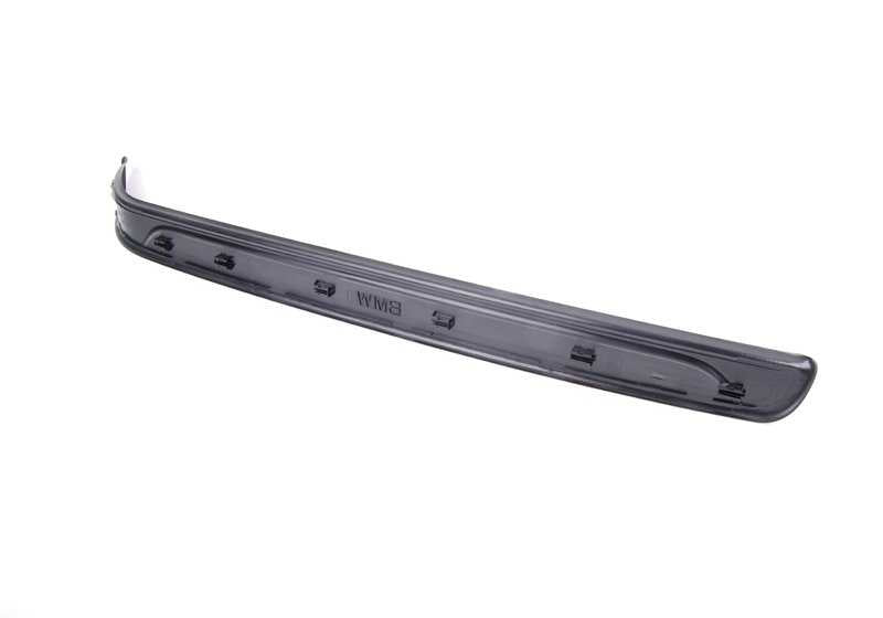 Embellecedor de entrada izquierdo OEM 51477201965 para BMW E92 y E93. Original BMW.