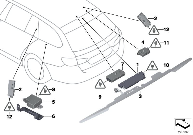 OEM antenna amplifier 65209276016 for BMW F11 (518D, 520D) from 2013 to 2017, compatible with 868MHz radio systems. Original BMW.