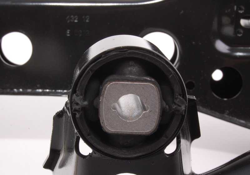 Subchasis trasero OEM 33316783713 para BMW E81, E82, E87, E88, E90, E91, E92, E93. Original BMW.