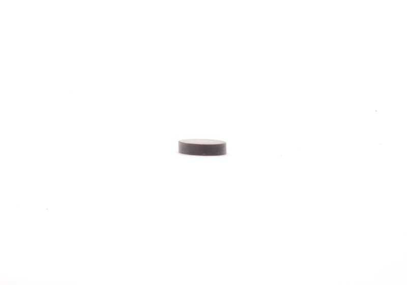 Valvole di pastilla implacs 2,08 mm OEM 11347832279 per BMW E36, E46, E90, Z3, E85, E86. Compatibile con motori S54 e N45. BMW di riserva originale.