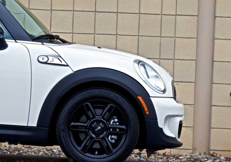 Llanta de aluminio 6 Star Twin Spoke R119 negra OEM 36116856969 para MINI R56, R56 LCI, Clubman R55, Cabrio R57, Coupé R58, Roadster R59... y más. Original MINI.