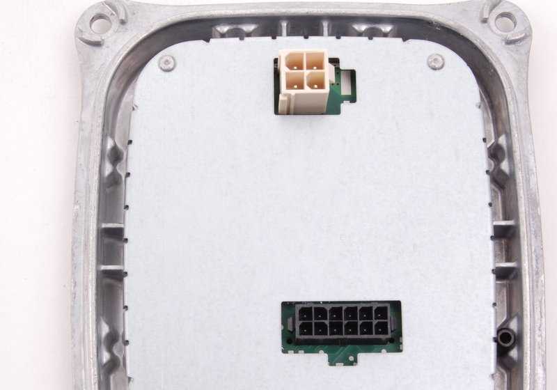 Módulo control luces diurnas OEM 63117263052 para BMW E92, E93, E70. Original BMW.
