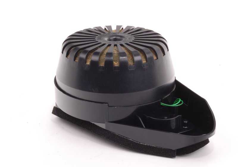 Altavoz trasero derecho OEM 65138370868 para BMW E36. Pieza original BMW. Ideal para sistema estéreo trasero. Repuesto original, perfecta compatibilidad y calidad garantizada.