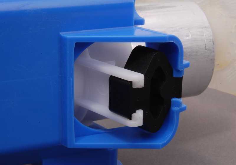 Unidad alimentadora derecha OEM 16146758736 para BMW Serie 3 E36 (316i, 318i, 320i, 325i, 328i) y más. Original BMW.