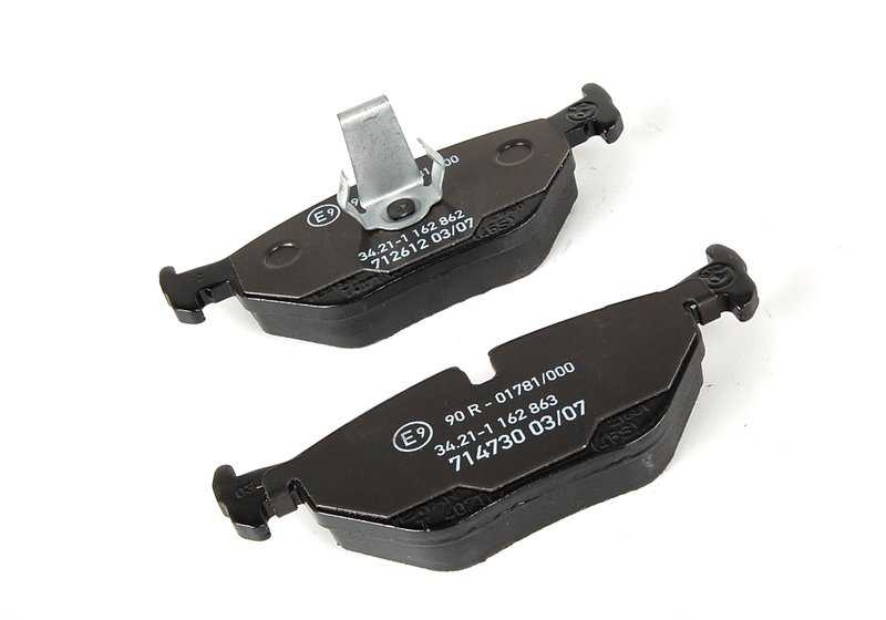 REM -Reparatur von Bremsbelägen ohne Asbest für BMW 5 E39 -Serie (OEM 34216761281). Original BMW.