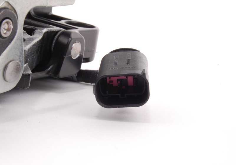 Cierre izquierdo OEM 54347156985 para BMW E64, E64N. Original BMW.