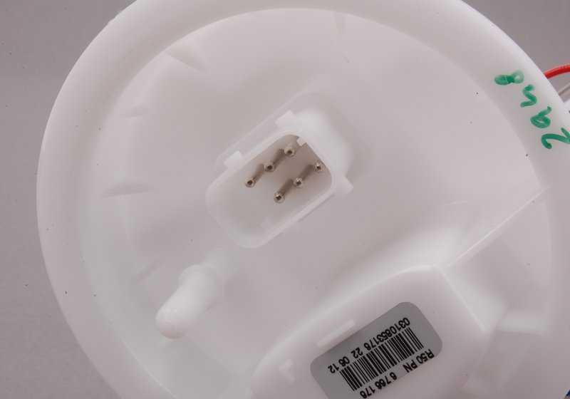 Bomba de gasolina con sensor de nivel OEM 16146766176 para MINI R50 Cooper y One (2001–2006). Original MINI.
