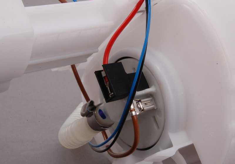 Bomba de gasolina con sensor de nivel OEM 16146766176 para MINI R50 Cooper y One (2001–2006). Original MINI.