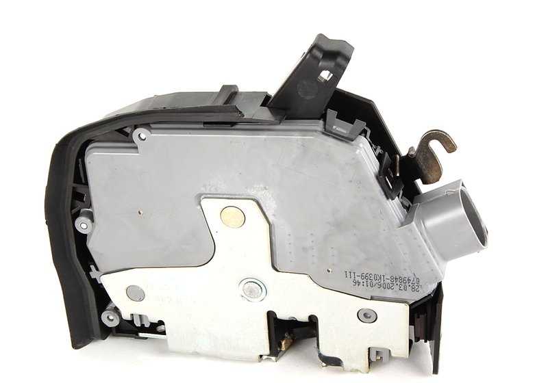 Lock da porta esquerda com OEM 51218402539 Motor para BMW X5 E53 (3.0D, 3.0i, 4.4i) de 2000 a 2006. Compatível com versões manual e automática. BMW original.