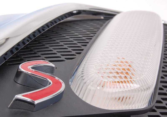 Moldura intermitente lateral izquierda OEM 51139804617 para MINI Countryman R60, Paceman R61. Original MINI.