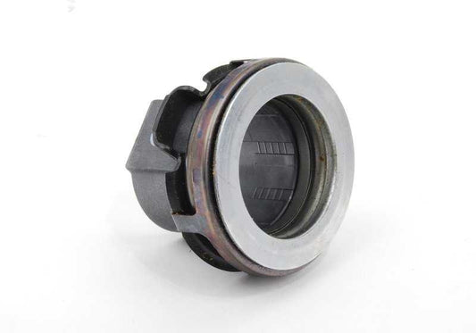 OEM full clutch kit 2121282667 for BMW E46. It includes all the necessary components (disc, maza and bearing). Diameter 240mm. Original BMW.