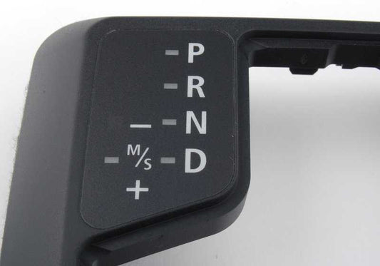 Embellecedor palanca de cambios OEM 51167034089 para BMW E60, E61 5-Series. Compatible con versiones 520d, 520i, 523i (manual y automático). Original BMW.