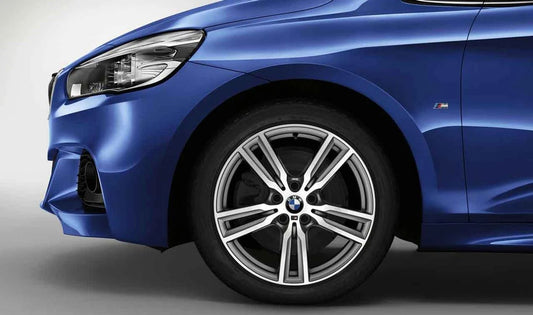 Llantas de aleación M Doble radio 468 OEM 36117848602 para BMW F52, F45, F45N, F46, F46N. Original BMW. Acabado bicolor ferricgrey, 18", diseño deportivo para un estilo M auténtico.