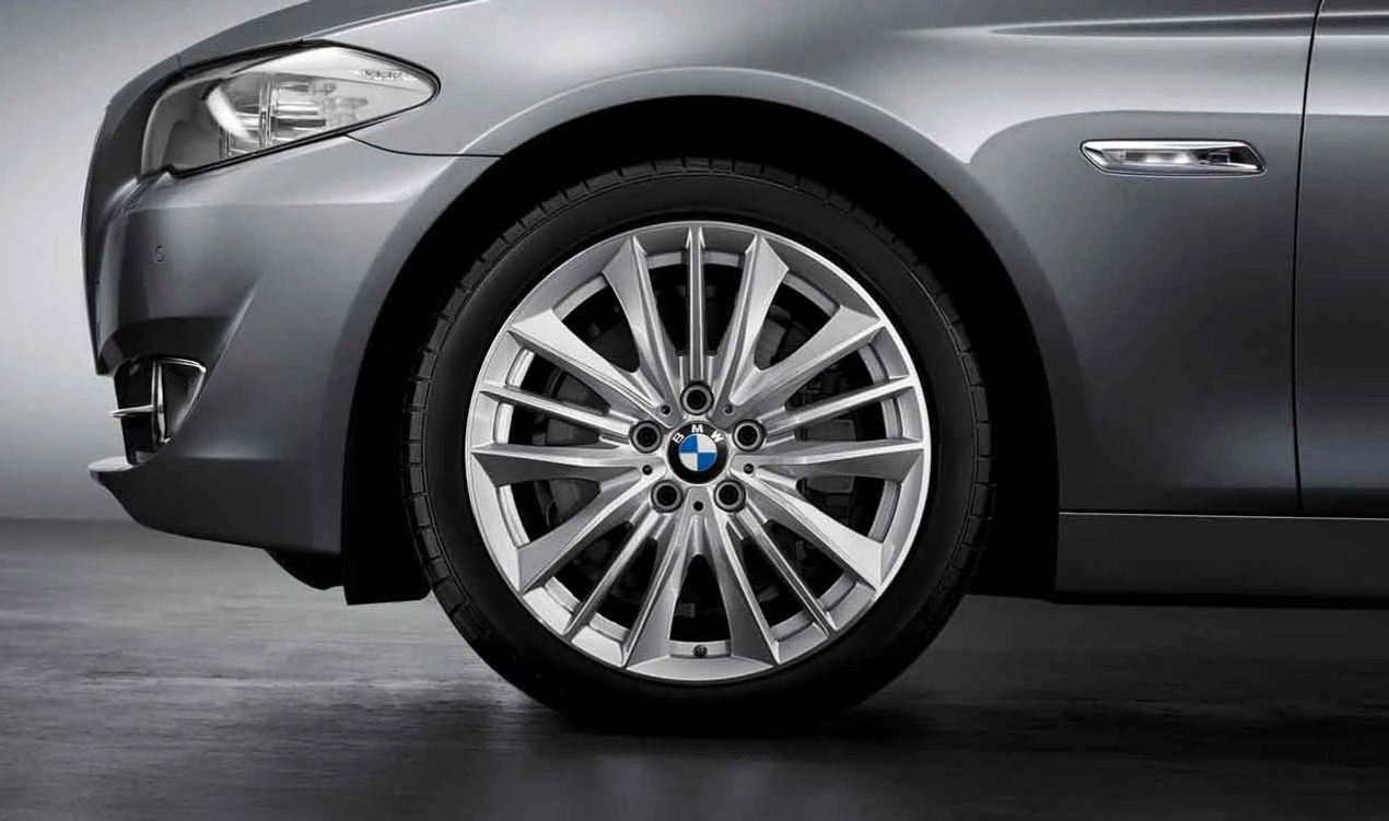 Llanta de aleación diseño W-Speiche 332 OEM 36116791383 para BMW F10, F11, F18, F06, F12, F13. Original BMW.