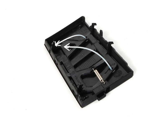 Couverture droite OEM 51111946496 pour BMW E34. BMW d'origine.