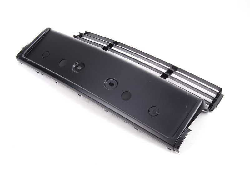 Rejilla frontal OEM 51111934337 para BMW Serie 5 E34 (518i, 520i) con motores M40 y M20. Compatible con versiones manuales y automáticas. Original BMW.