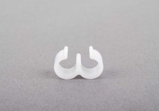 Soporte sujetacables OEM 12421284411 para BMW F87, E21, E30, E36, E46, E90, E92, E93, F80, F82, F83, E12, E28, E34, E60, E61, F10, G30, E24, F06, F12, F13, E23, G11, G12, E31, Z3, E52. Original BMW.