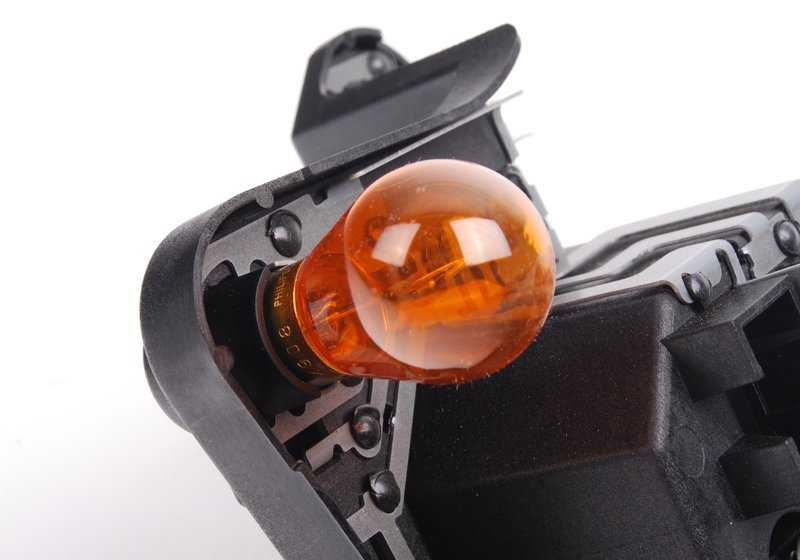 Soporte portabombillas luz trasera lateral izquierda OEM 63217174407 para BMW E92. Original BMW.