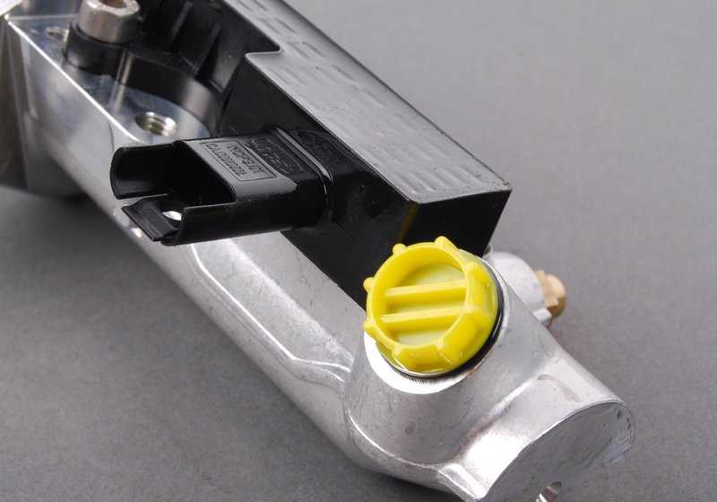 Actuador de embrague con sensor de posición OEM 21547507022 para BMW E46. Original BMW.