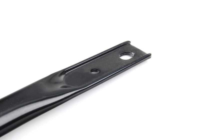 OEM 51717063833 Cingcio anteriore per BMW Z4 E85, E86 (2.0i, 2,2i, 2,5i) con motori N46 e M54. Compatibile con versioni manuali e automatiche. BMW originale.