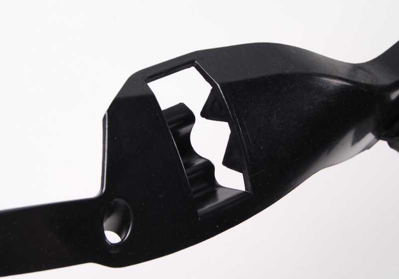 Toma de aire central OEM 51117263478 para BMW F30 y F31 (316d, 316i) con motores N47, B47 y N13. Compatible con versiones manuales y automáticas. Original BMW.