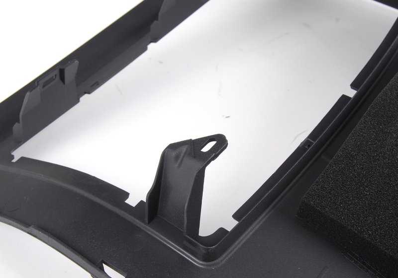 Panel lateral trasero izquierdo superior OEM 51437031367 para BMW E85. Original BMW.